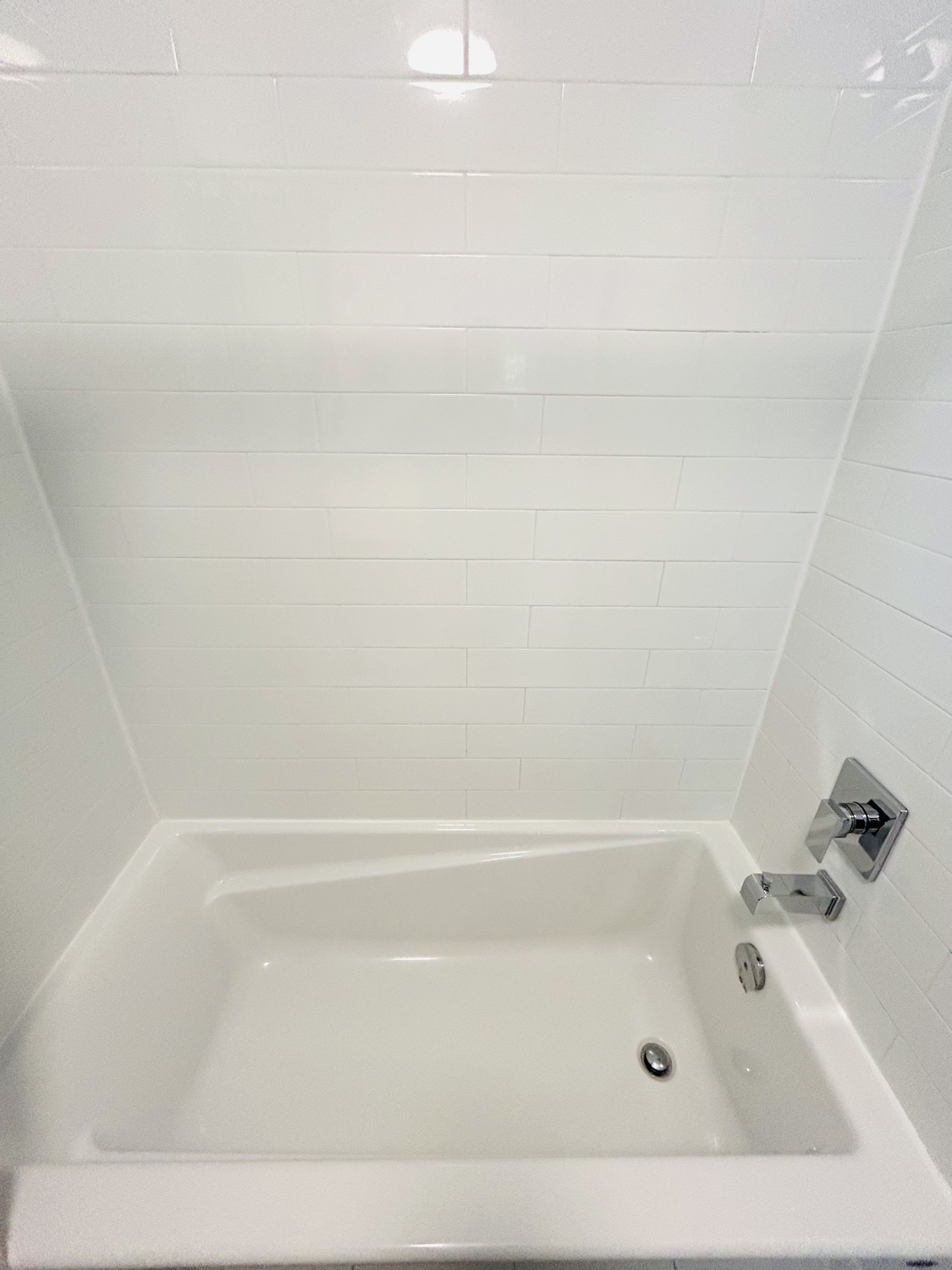 Chalet Le Raton — baignoire et douche
